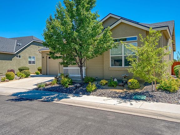 2nd image of 1009 Peach Blossom Way