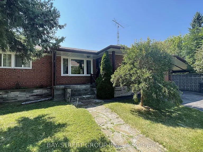 260 Moore Park Ave — Photo 2