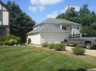 18082 Heritage Trl, Strongsville, OH