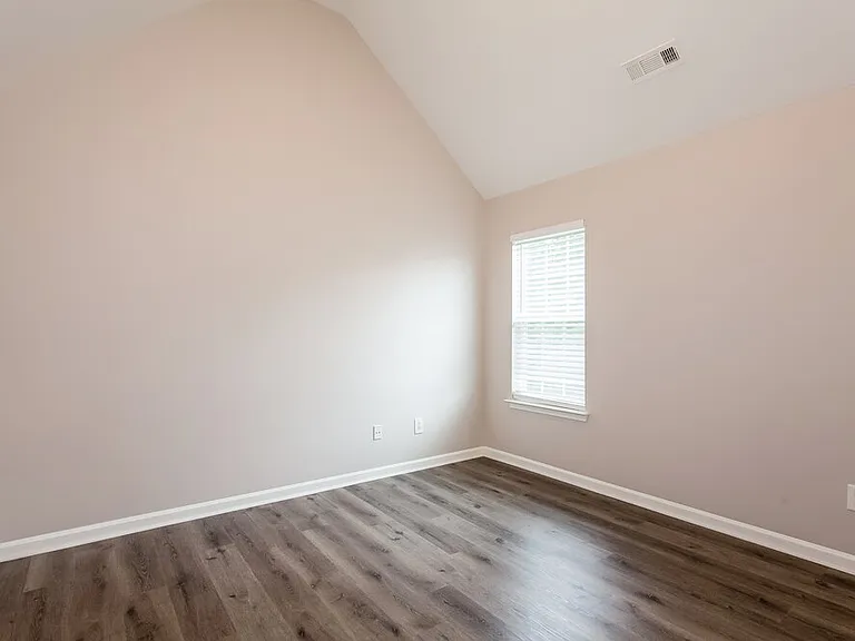 2002 Darbywine Dr — Photo 12