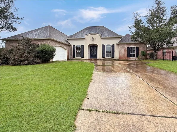 412 E Honors Point Ct, Slidell, LA 70458