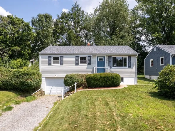 303 Violet Dr, New Kensington, PA 15068