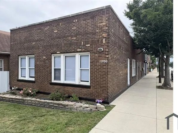 10600 S Ave E #A, Chicago, IL 60617