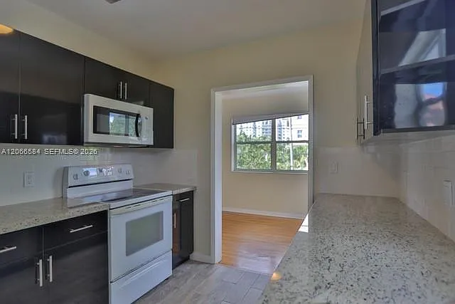 47 Sidonia Ave #47 — Photo 18