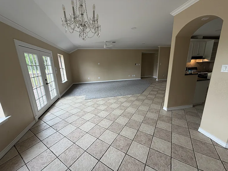 12201 Margo Dr — Photo 8