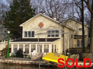 172 E Gull Lake Dr, Augusta, MI 49012
