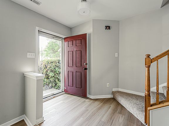 3rd image of 2527 Mountain Ash Cir