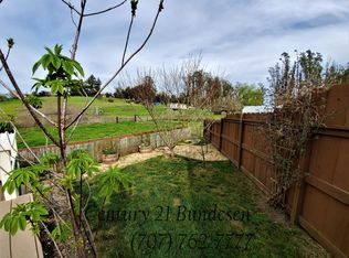861 W Sierra Ave, Cotati, CA 94931