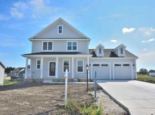 W199N5322 Ponderosa Ct, Menomonee Falls, WI