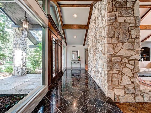 3rd image of 108 Lake Aluma Dr
