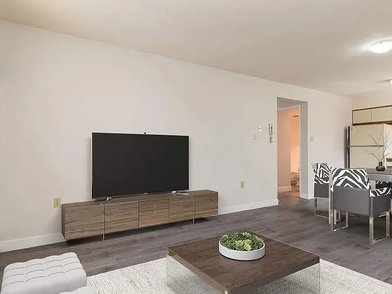 777 12th St NW #201 — Photo 2
