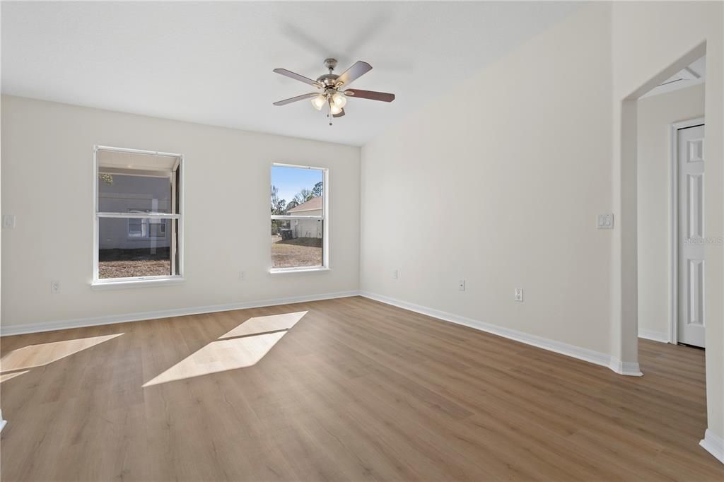 719 Waxwing Ct, Poinciana, FL - View 4
