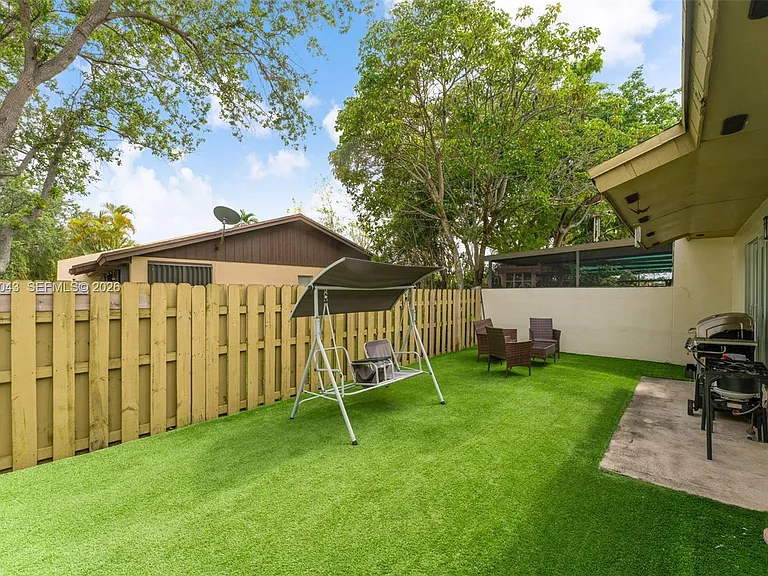 11506 SW 124th Pl — Photo 15