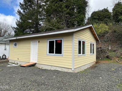 180 SE 2nd St, Toledo, OR, 97391