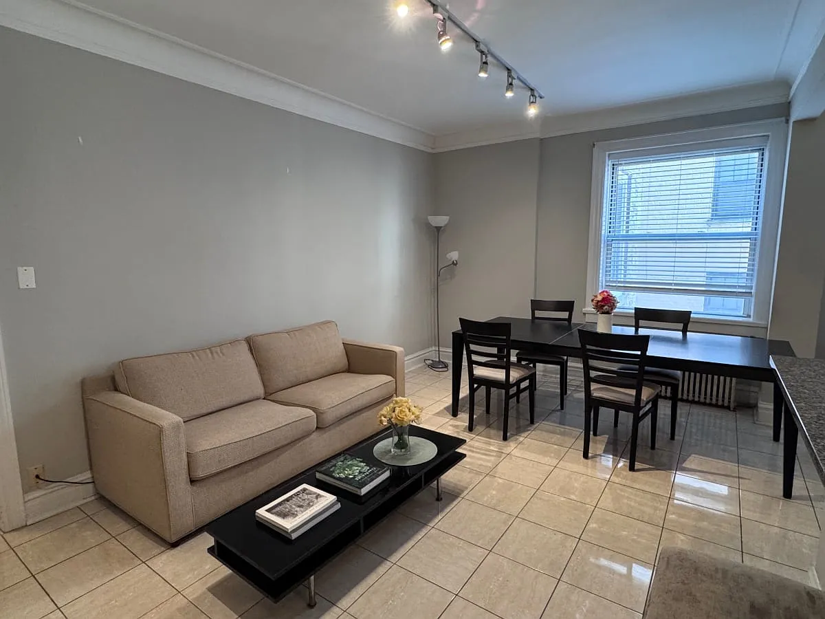 1 bed, 1.0 bath, $1,595 — Photo 3