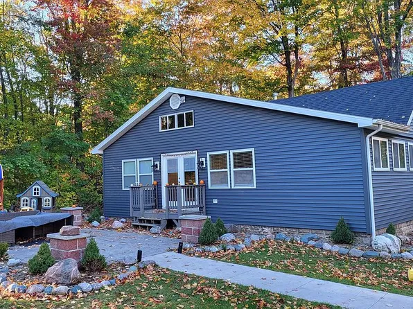 2761 W 14th St, Sault Sainte Marie, MI 49783