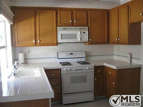 4th image of 12454 Glennaire Pl