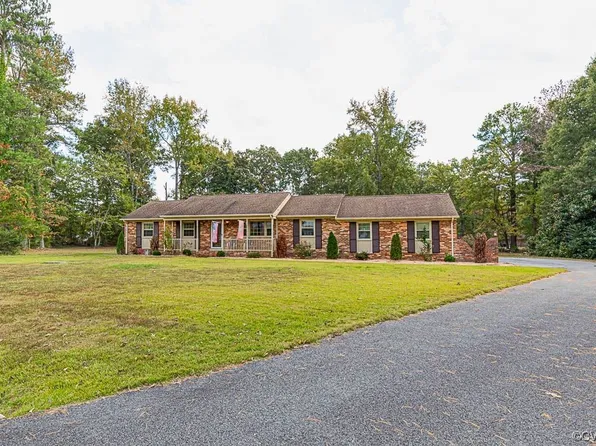 2805 Malbrook Ln, Sandston, VA 23150