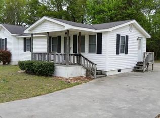 104 Coleman Ln, La Grange, NC 28551