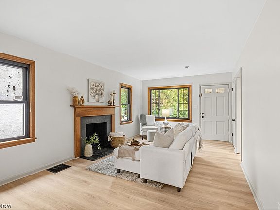 5th image of 1978 Stratford Way