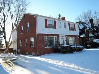 2nd image of 18465 Lancashire St