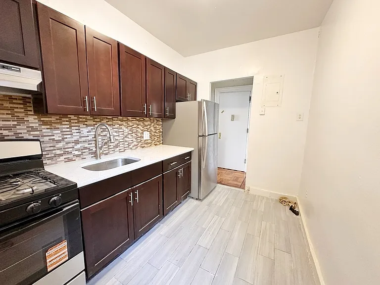 8630 23rd Ave #1E — Photo 3
