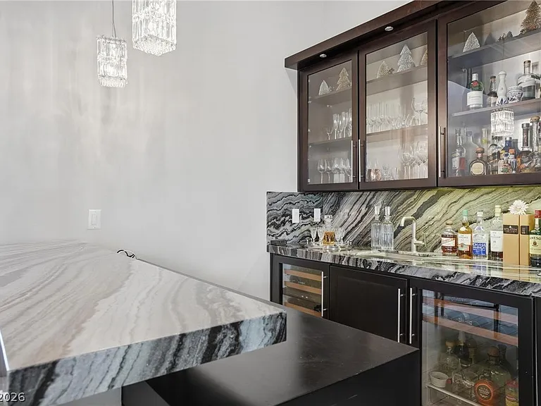 47 Moonfire Dr — Photo 16