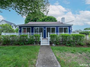 23 Quotonset Ln, Westbrook, CT 06498