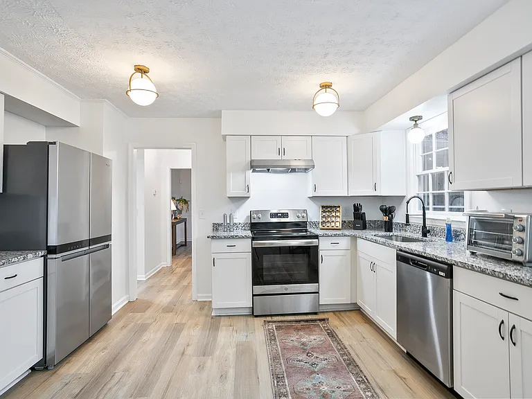 165 N Fayette Dr — Photo 8