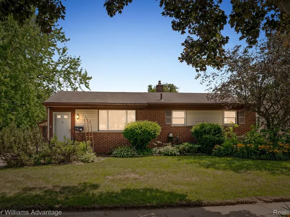 12620 Denoter Dr, Sterling Heights, MI 48313