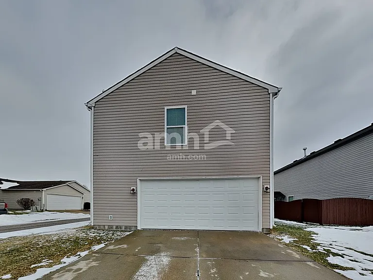 2376 Blackthorn Dr — Photo 23