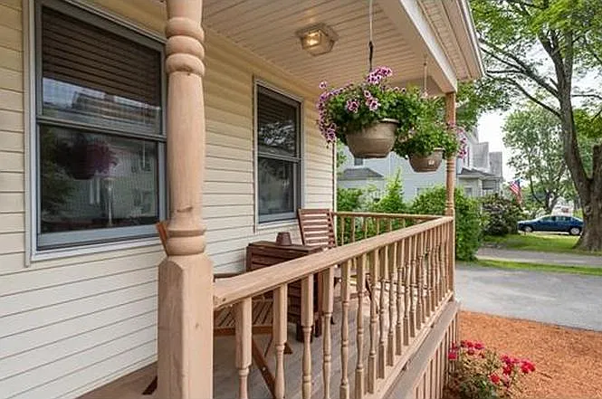 2 bed, 1000 sqft, $2,395 — Photo 2