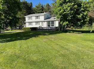 193 Williams Rd, Newport, ME 04953