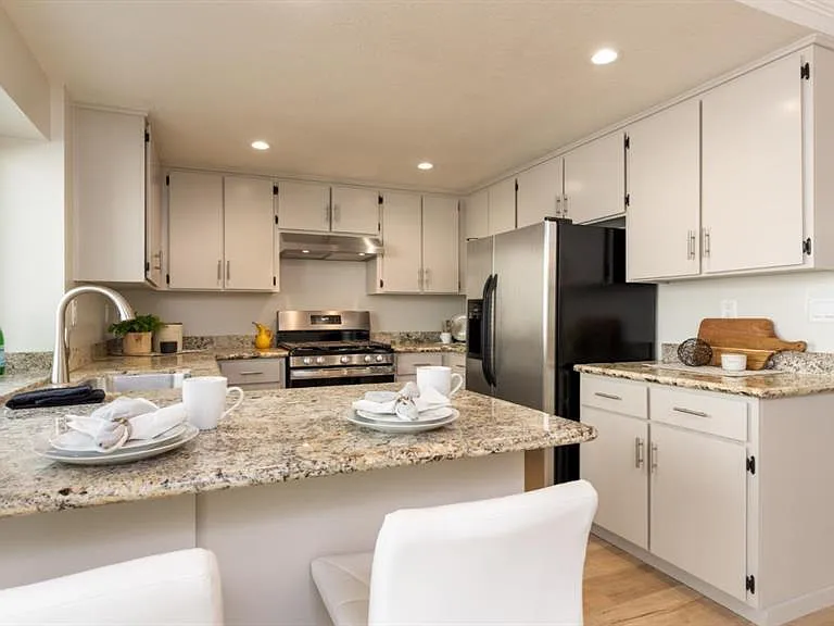 206 Michael Dr — Photo 11