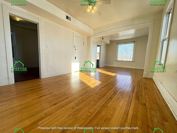 3rd image of 4534 Magoun Ave #2