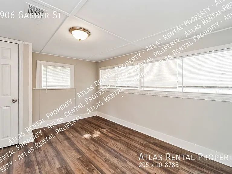 1906 Garber St — Photo 10