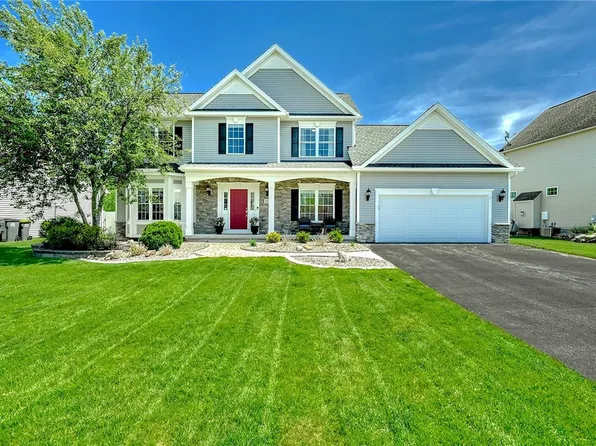 215 Emery Run, Rochester, NY 14612