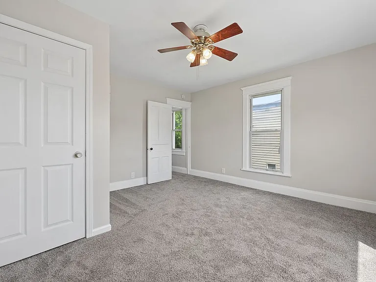 191 S Williams St — Photo 22