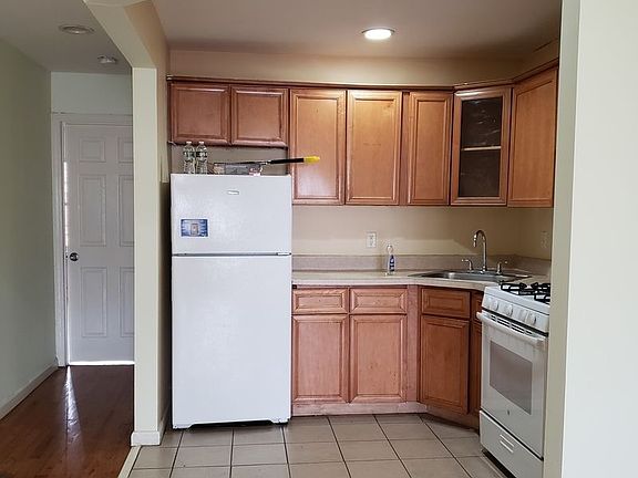 3rd image of 86-48 122nd St #3
