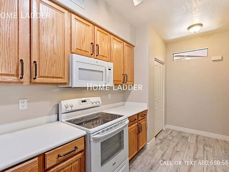 955 E Knox Rd #125 — Photo 15