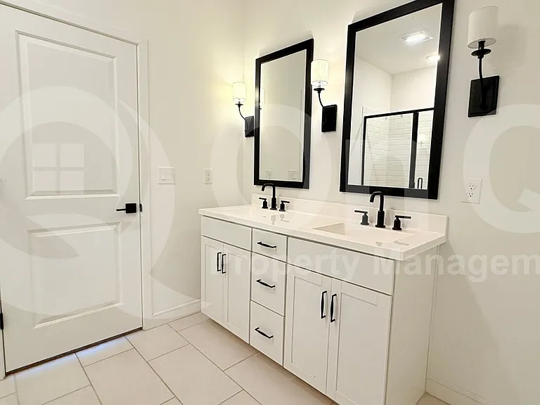 3026 W Straight Arrow Ln — Photo 18