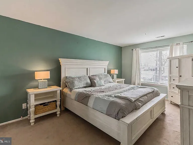 4801 Aberdeen Ln — Photo 9