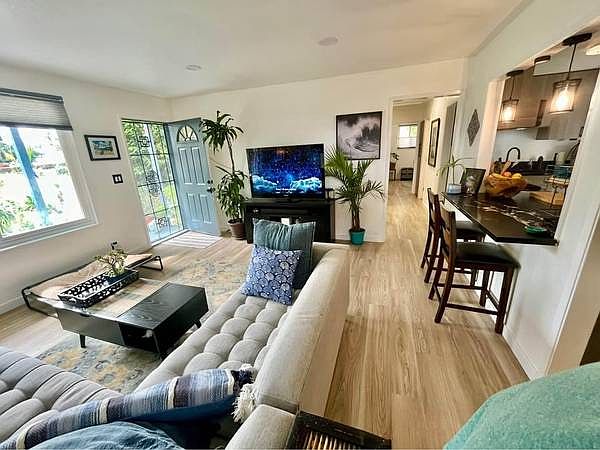 1st image of 1305 Kerr Way