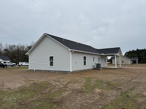 4th image of 691 Winningham Rd