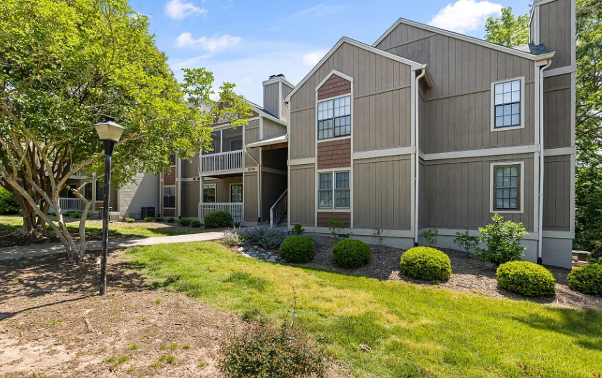Building Photo - 3706 Chimney Ridge Pl #206