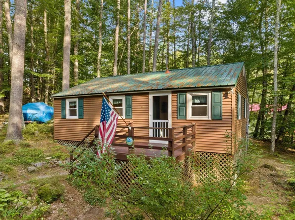 24 Oak Drive, Barnstead, NH 03225