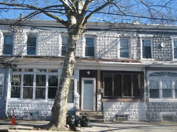 138 Maple Ave, Woodlynne, NJ 08107