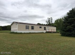 14318 N Locust Ave, Reed City, MI 49677