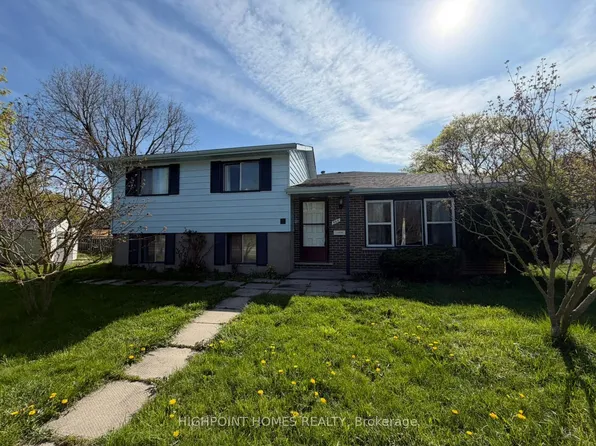 466 Midwood Cres, Waterloo, ON N2L 5N5