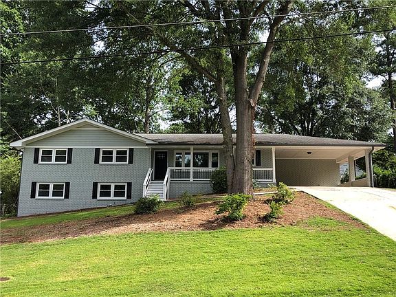 3rd image of 480 Shay Dr SW